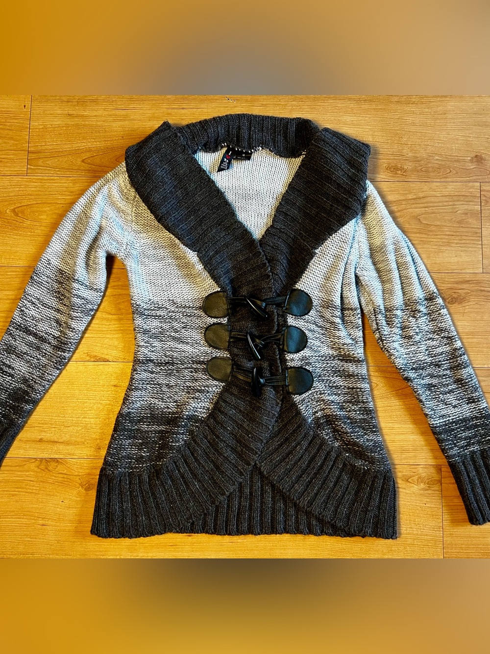 Boy Meets Girl Gray Ombré Toggle Knit Cardigan Sweater Size M Whimsigoth